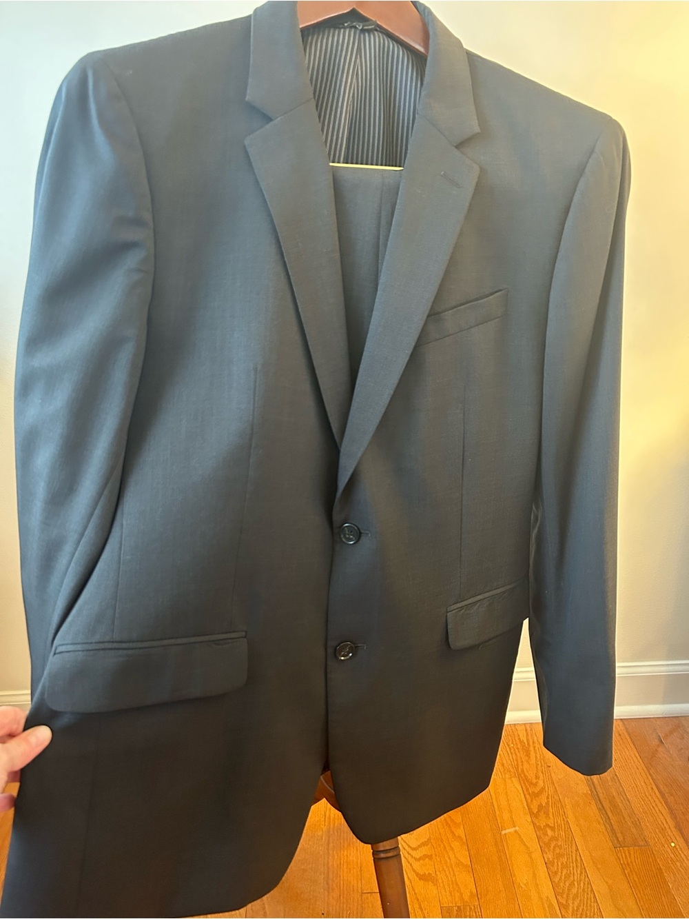 Banana Republic Men's Dark Gray Marzotto Italian Wool Two-Button Suit 42R 34x30